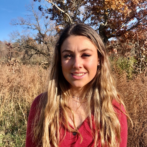 Meet your Posher, Kelly - Picture 1 of 1